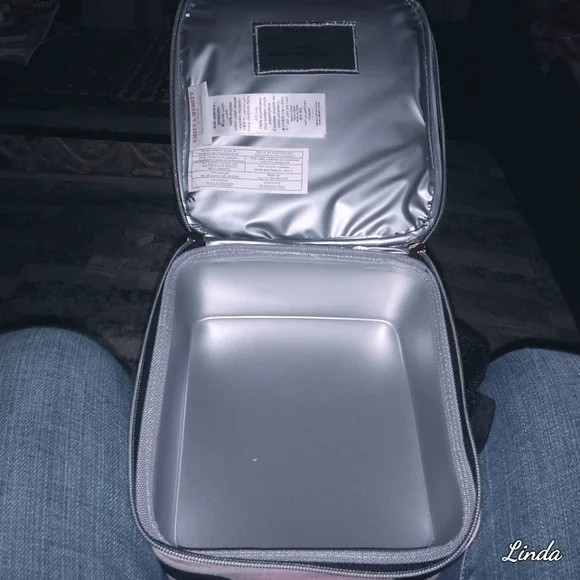 COPY - Pottery Barn Teen The Blush Kitty Classic Lunch Bag - NWT - Picture 2 of 7